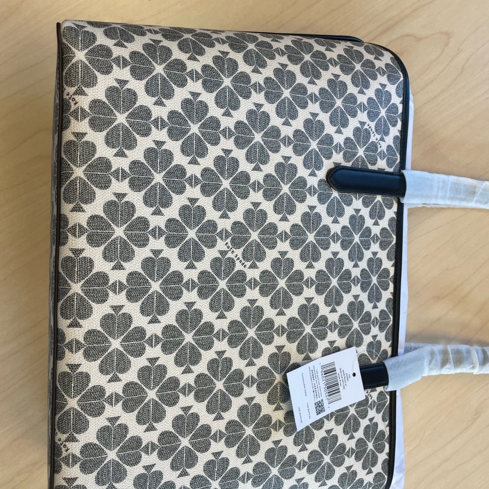 Kate Spade Flower Tote - Picture 2 of 5
